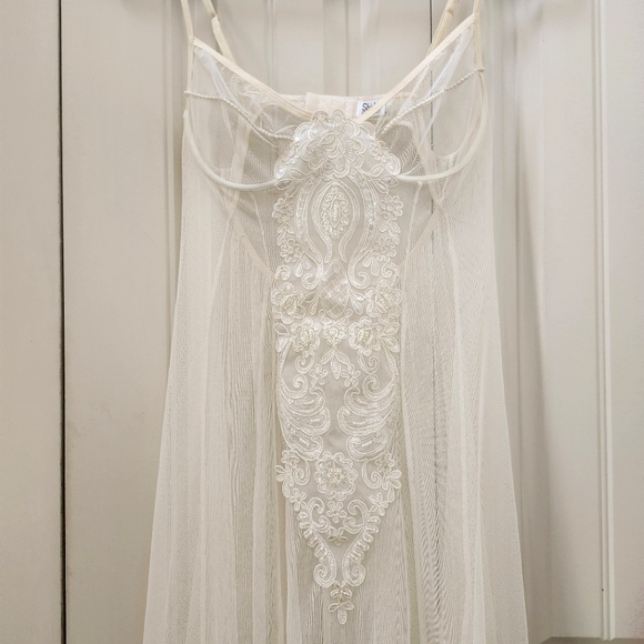 Shirley Of Hollywood Lingerie Gown - Picture 2 of 9